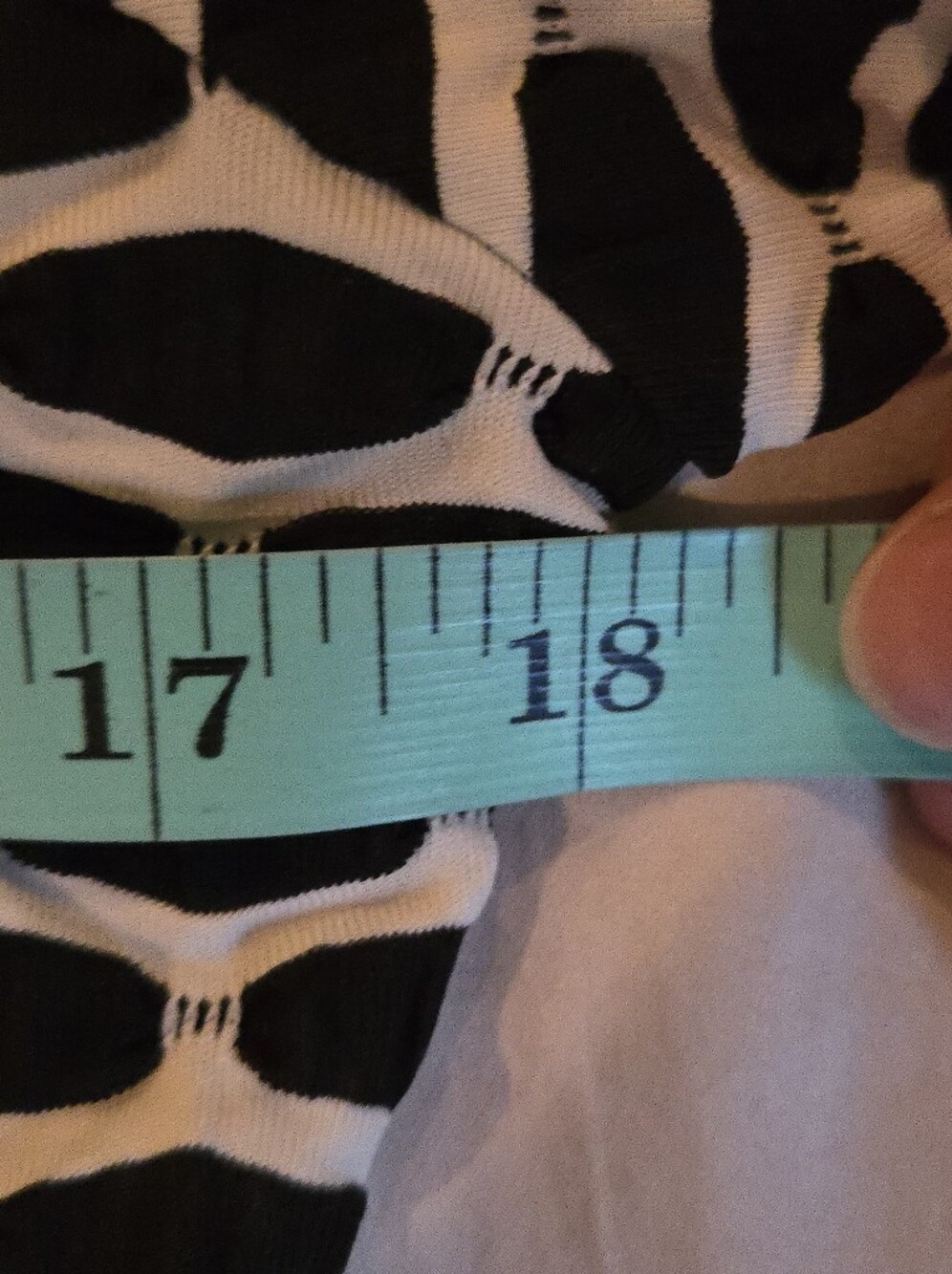 Joseph Ribkoff | Corset-Style Geometric Knit Top, Ptp 18" Stretches To 22" - Picture 6 of 7